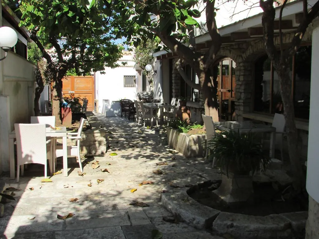 Masseria Sant'Anna Bari Italia