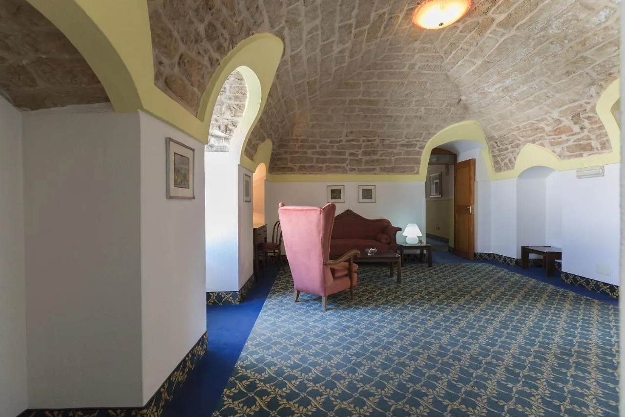 **** Отель Masseria Sant'Anna Бари Италия