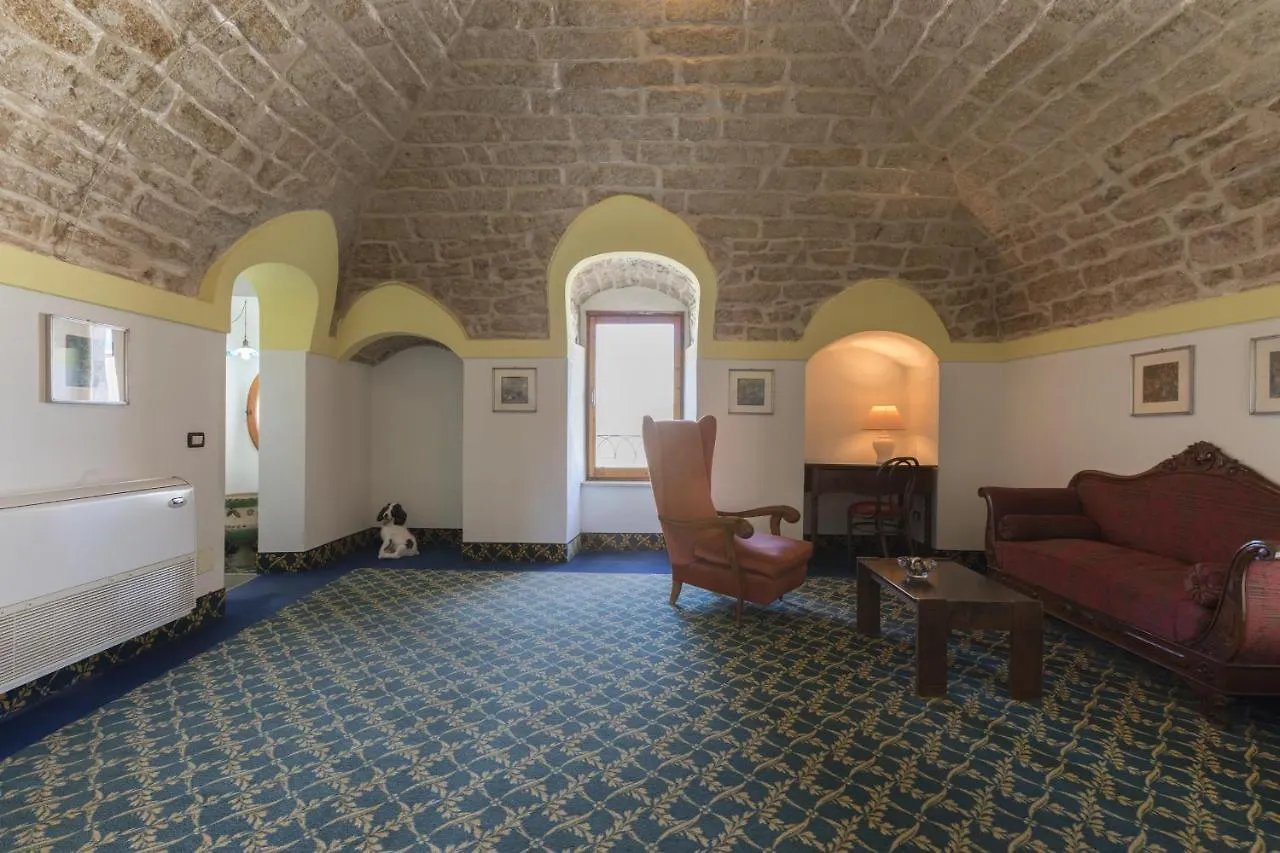 Отель Masseria Sant'Anna Бари